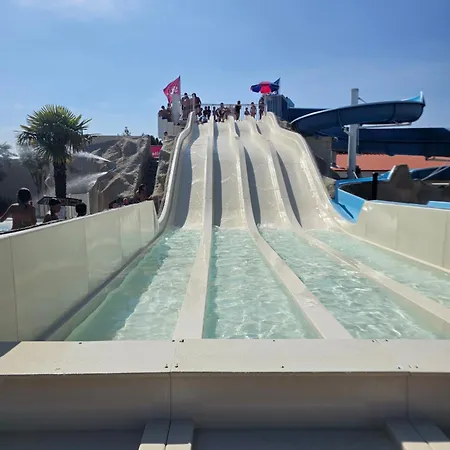 Mh306 - Charmettes مكان تخييم *